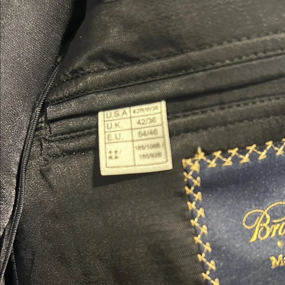 Brooks Brothers 100% Wool Makers and Merchants 1818 Black Pinstripe Blazer